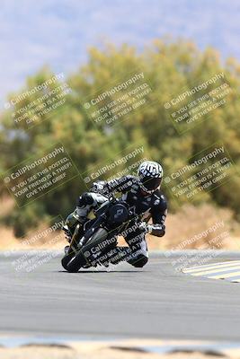 media/May-15-2022-SoCal Trackdays (Sun) [[33a09aef31]]/Turn 7 (1145am)/